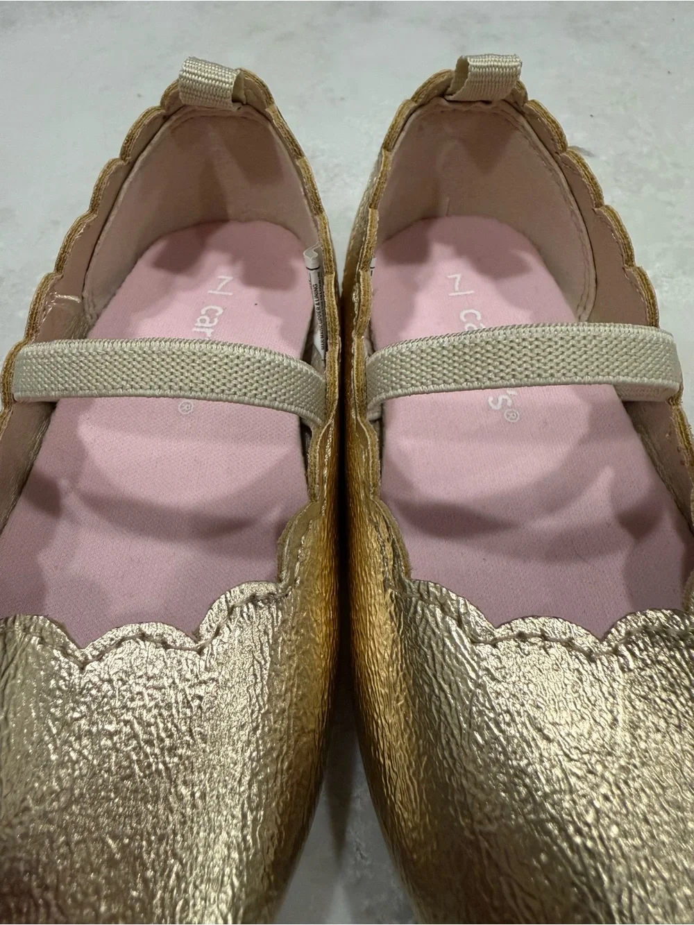 NWOT Carter's Girls Metallic Gold Scalloped Mary Jane Flats Size 7T